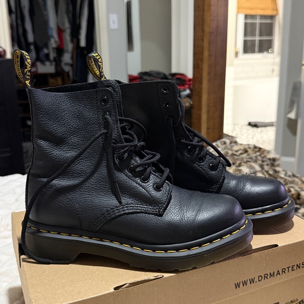 Doc Marten leather Pascal Boots
